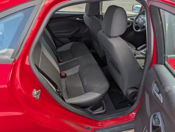 2014 ford focus se-sedan with 155198 miles for sale near elk-river, minnesota 1b77818be92d45578bd6ca339ecb1cf9.jpg