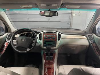 2004 toyota highlander with 181286 miles for sale near elk-river, minnesota 1c0b603e785a476f89ad24fe01003296.jpg
