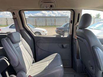 2006 chrysler town-&-country touring with 209387 miles for sale near elk-river, minnesota 1c39179e312f419a86dd21c898cc3a0c.jpeg