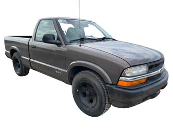 1998 chevrolet s10-pickup reg.-cab-short-bed-2wd with 115997 miles for sale near elk-river, minnesota 1cca118cb0944d65a65907bdf8a376c1.jpg
