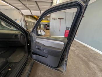 2004 mercury mountaineer convenience-4.0l-awd with 72086 miles for sale near elk-river, minnesota 1d303de99ca94da197ffab41cee68e53.jpg