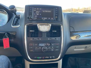 2016 chrysler town-&-country touring with 138021 miles for sale near rochester, minnesota 1d99bbd93efc47a3a760e8191781ce0f.jpeg