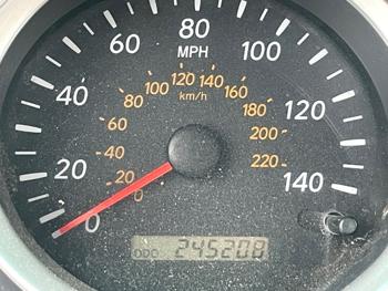 2005 toyota highlander limited-v6-4wd with 245208 miles for sale near elk-river, minnesota 1e96b5fbda1b434fbc8bd5410c8380f2.jpeg