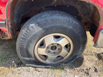 1997 chevrolet c-k-1500 reg.-cab-sportside-4wd with 322420 miles for sale near elk-river, minnesota 1ee1200101ba400c898914e5e11ecbc0.jpeg