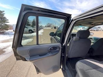 2003 chevrolet trailblazer ls-4wd with 128822 miles for sale near fridley, minnesota 1f775c034a784405822c2dc4b6622cd6.jpeg