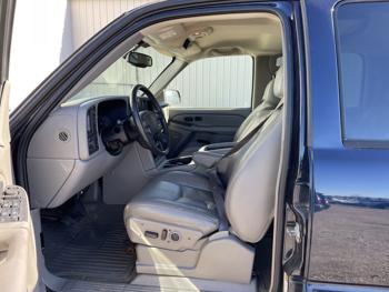 2005 chevrolet silverado with 199449 miles for sale near elk-river, minnesota 1f7d1c5895634bb3b85094b61a9f55ea.jpg