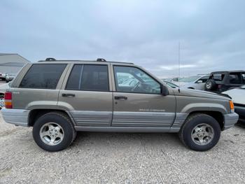 1997 jeep grand-cherokee laredo with 220728 miles for sale near elk-river, minnesota 20149f291f7d4ff0877e214be6ccb7d7.jpg