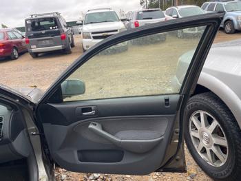 2004 honda civic-hybrid sedan-with-cvt with 159493 miles for sale near elk-river, minnesota 201b7ebfe03942bda12ddb8fd019a201.jpeg