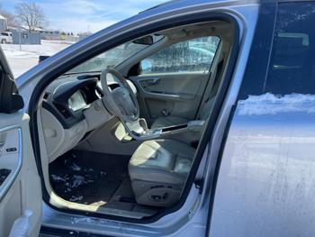 2010 volvo xc60 with 245515 miles for sale near elk-river, minnesota 20538be7b9eb43a6852953163a5e37c4.jpg