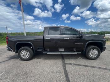 2020 chevrolet silverado-2500hd high-country-crew-cab-short-box-4wd with 54725 miles for sale near savage, minnesota 21db1ad633e349eb8b516a5a05cc73ac.jpeg