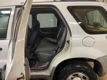 2001 ford escape xls-2wd with 238125 miles for sale near elk-river, minnesota 2242bb36f09e41358bae8a6e9ab77012.jpeg