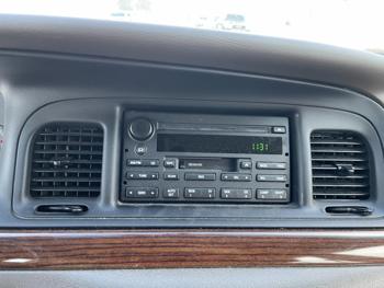 2003 ford crown-victoria lx with 153800 miles for sale near elk-river, minnesota 225bf1f09ca542bfa462405b0a0e8a24.jpg