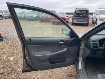 2004 honda civic-hybrid sedan-with-cvt with 159493 miles for sale near elk-river, minnesota 22a2cbc463734d2eba4758fbe7569bc4.jpeg