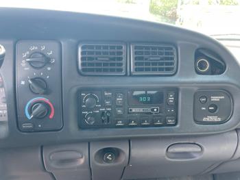 1998 dodge ram-1500 quad-cab-8-ft.-bed-4wd with 149571 miles for sale near spring-lake-park, minnesota 23891e1438544b6b92558b49c496e40c.jpeg