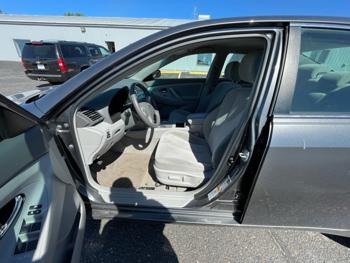2011 toyota camry base-6-spd-at with 264570 miles for sale near shakopee, minnesota 259c0bc525354f479acc1bb541b5f3a0.jpeg