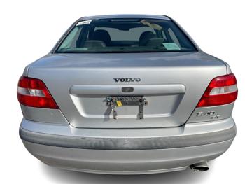 2001 volvo s40 sedan with 144822 miles for sale near elk-river, minnesota 263140b4d2ac4cf296383a5d23b56e31.jpg