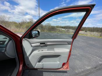 2009 kia borrego ex-v8-4wd with 221382 miles for sale near clearwater, minnesota 26e31e4e809d42b3bda43f368f69af4a.jpeg