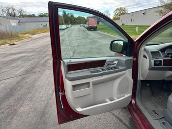 2010 chrysler town-&-country touring with 116441 miles for sale near elk-river, minnesota 26ee9913887f4f68920482903e7d7ef4.jpg