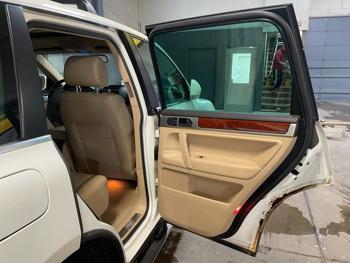2006 volkswagen touareg with 203118 miles for sale near elk-river, minnesota 2750de5111b74aa38b92fe99ed6be011.jpg