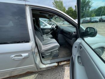 2005 dodge grand-caravan sxt with 188363 miles for sale near elk-river, minnesota 278f31ad686f4173b88e9c3b00b672aa.jpeg
