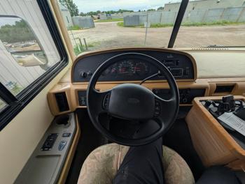 2000 ford mh-stripped-chassis - with 43136 miles for sale near elk-river, minnesota 27df26456e36476285f9c615b30fb91c.jpg