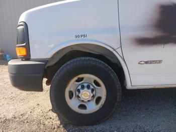 2005 chevrolet express 3500-extended with 81212 miles for sale near elk-river, minnesota 2816590acd614825bdf702e8db7aed6c.jpg