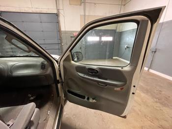 2002 ford f-150 xl-supercab-short-bed-4wd with 253075 miles for sale near elk-river, minnesota 284ac2e65ccc4ef49a2b73b04fbb64bb.jpeg