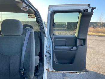 2004 chevrolet silverado-1500 ext.-cab-short-bed-4wd with 141858 miles for sale near elk-river, minnesota 287451f73f6b4b9f955827374afb463e.jpeg