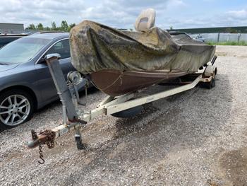 1984 crestliner . for sale near elk-river, minnesota 28b3c49531e545368415514d9c976ad7.jpg