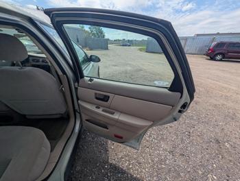 2005 ford taurus se with 78590 miles for sale near elk-river, minnesota 2a187f2d8158438286db1e2154fdb03d.jpg