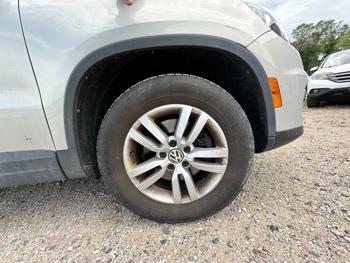 2013 volkswagen tiguan se-4motion with 86198 miles for sale near elk-river, minnesota 2ad57d58d2b640feadb906012629a5de.jpeg