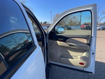 2007 chevrolet suburban lt1-1500-4wd with 255688 miles for sale near fridley, minnesota 2af9d23779084e6c8fd808cce887648a.jpeg