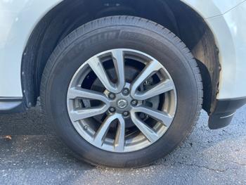 2013 nissan pathfinder le-4wd with 184373 miles for sale near white-bear-lake, minnesota 2b2a9de4a92a4c418ca598ac4db08211.jpeg