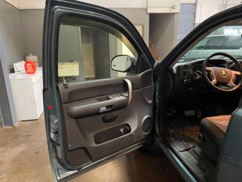2007 chevrolet silverado-1500 1500 with 138097 miles for sale near elk-river, minnesota 2b4a60d525dc448c8a1b38622a997afc.jpg