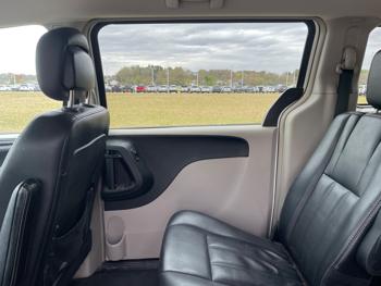 2013 chrysler town-&-country touring with 169086 miles for sale near rochester, minnesota 2b8c2479ac9e45318e78e1ce8bef1324.jpeg