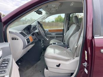 2008 chrysler town-&-country limited with 80731 miles for sale near elk-river, minnesota 2c02b61e12f449ac8089587de959c7b2.jpeg