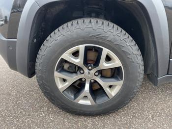 2014 jeep cherokee trailhawk-4wd with 131135 miles for sale near coon-rapids, minnesota 2c15e763ef7e4ee592deb8026dec3692.jpeg