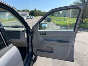 2008 ford escape xlt-4wd-v6 with 189913 miles for sale near elk-river, minnesota 2d1c143a9b3641e8978ae10e84eea34d.jpeg
