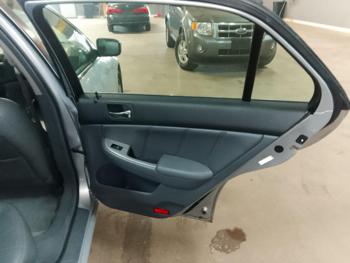 2005 honda accord-hybrid v6-5-speed-at with 202413 miles for sale near elk-river, minnesota 2d7d4762cff7404c87a07bf88c529ed7.jpg