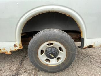 2004 chevrolet express 2500-cargo with 174080 miles for sale near new-hope, minnesota 2dc01c0ca0884b19a80e6e766bea7bcc.jpeg