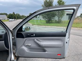 2001 volkswagen golf gl-2.0 with 149243 miles for sale near elk-river, minnesota 2e7a6693897d4f3682a6e6dbb660b186.jpeg