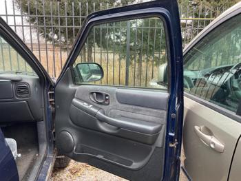 2000 chevrolet blazer ls with 254734 miles for sale near elk-river, minnesota 2edeea5a7bf541e88ae83dae22b5dbbc.jpg