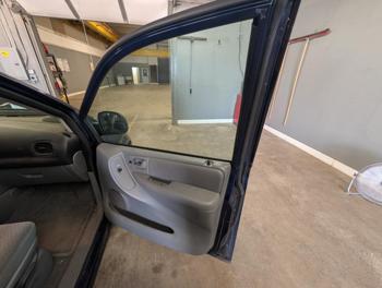2005 dodge grand-caravan sxt with 85335 miles for sale near elk-river, minnesota 2ee4f04e37b64473b20a3ac561d8ca3e.jpg