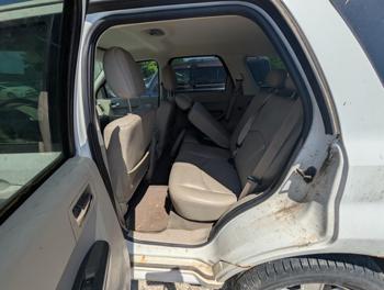 2008 mercury mariner v6-4wd with 165493 miles for sale near elk-river, minnesota 2f77a1885b8a44e695785da102ae76d1.jpg