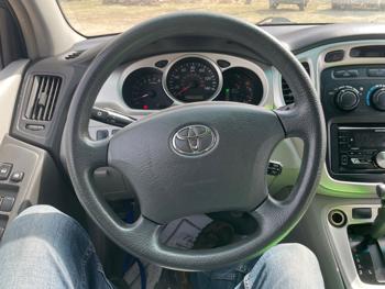 2004 toyota highlander v6-2wd with 250421 miles for sale near jordan, minnesota 2fa66f2ef52b43c491eb647301d95e8a.jpeg