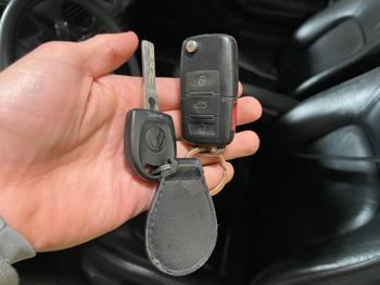 2006 volkswagen beetle 2.5 with 95840 miles for sale near elk-river, minnesota 2fc25275bd4649c3bae64d2373af9cc5.jpg