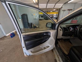 2011 dodge grand-caravan mainstreet with 214928 miles for sale near elk-river, minnesota 2fe52afbc77e4a48a2e3402b22f7fccc.jpg
