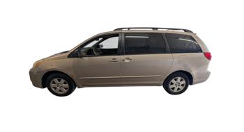 2004 toyota sienna le---7-passenger with 223147 miles for sale near elk-river, minnesota 3000c0bebcc84710b6e805fcc965841f.jpg