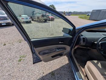 2005 toyota prius 4-door-liftback with 236528 miles for sale near elk-river, minnesota 3034c74fde85431ab70b93ca9d98e8bf.jpg