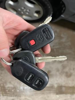 2004 toyota highlander with 181286 miles for sale near elk-river, minnesota 30933e160c4d47b094550d8ee3b7f1d4.jpg